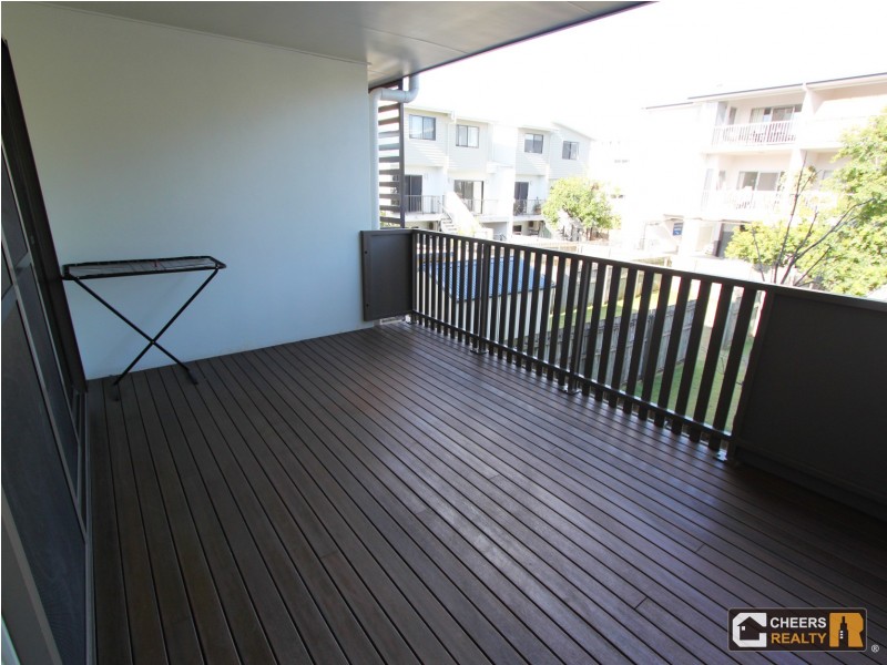 8/11 Norman Street, Annerley QLD 4103