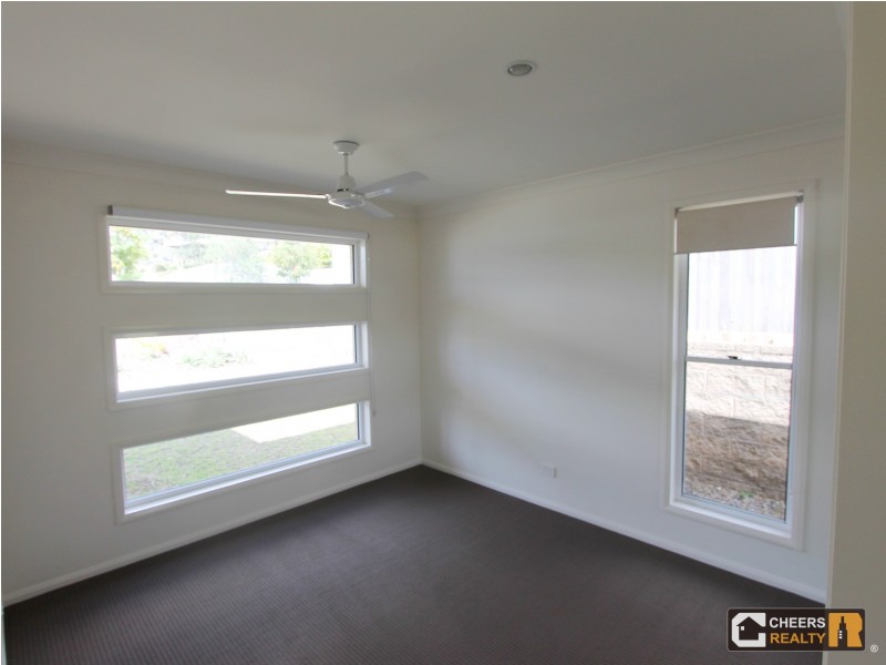 37 Koowin Drive, Kirkwood QLD 4680