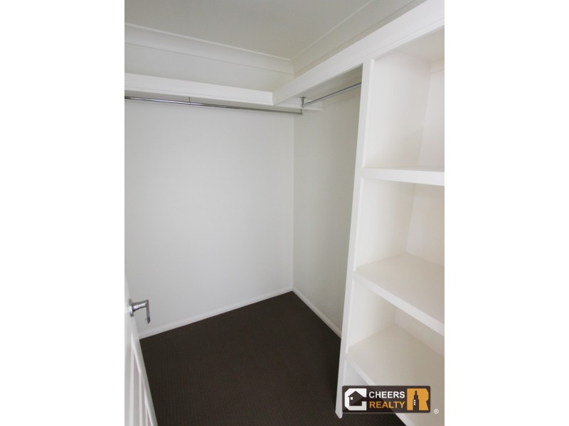 37 Koowin Drive, Kirkwood QLD 4680