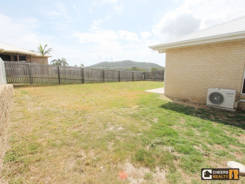 37 Koowin Drive, Kirkwood QLD 4680