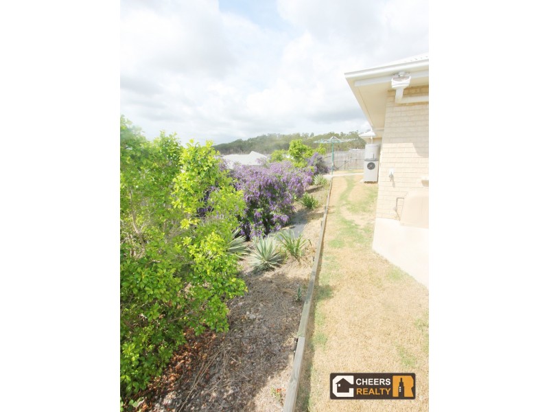 37 Koowin Drive, Kirkwood QLD 4680