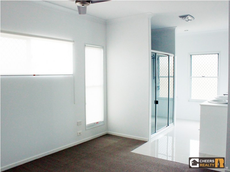 24 Bauhinia St, Boyne Island QLD 4680