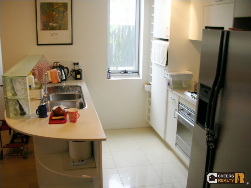 202/14 Cordelia Street, South Brisbane QLD 4101