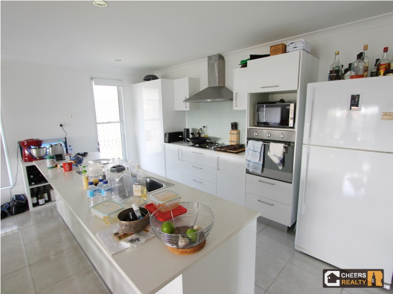 5 Christina Rd, Clinton QLD 4680