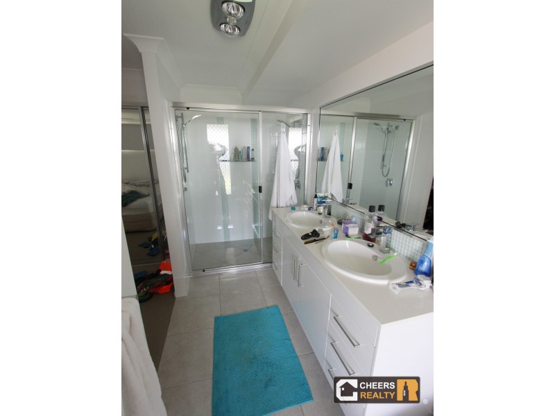 5 Christina Rd, Clinton QLD 4680