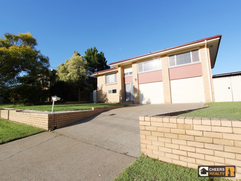 11 Moorgate Street, Macgregor QLD 4109