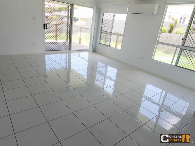 7 Palmerston Ct, New Auckland QLD 4680