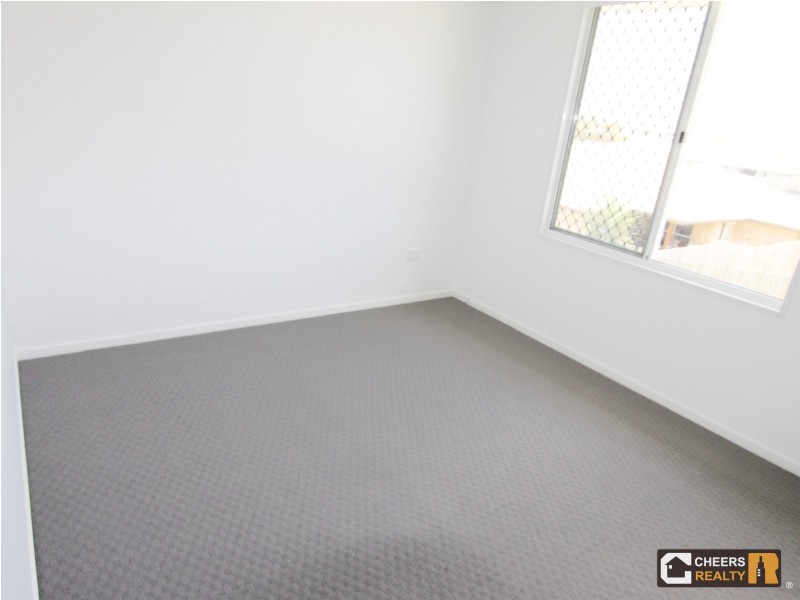 7 Palmerston Ct, New Auckland QLD 4680