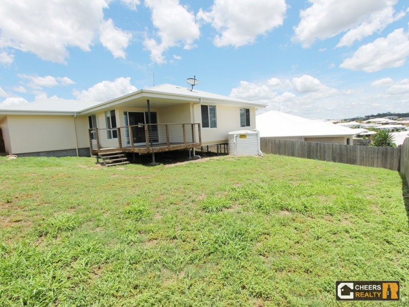 7 Palmerston Ct, New Auckland QLD 4680