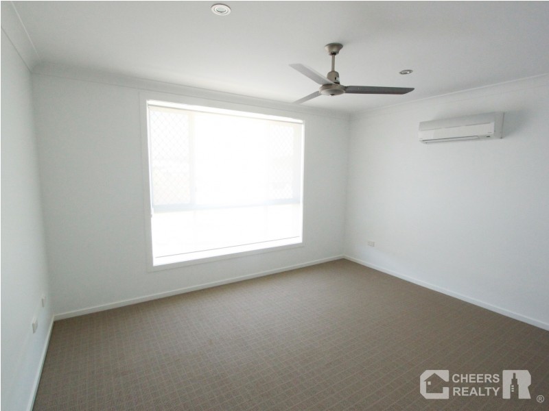 67 Daintree Blvd, New Auckland QLD 4680