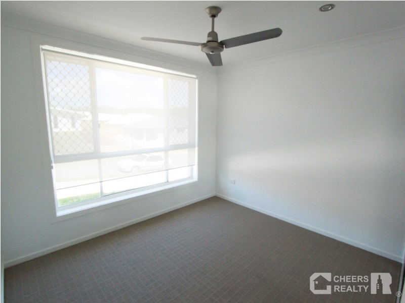 67 Daintree Blvd, New Auckland QLD 4680