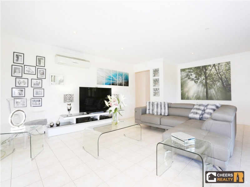 8 Kaputar Close, Riverhills QLD 4074