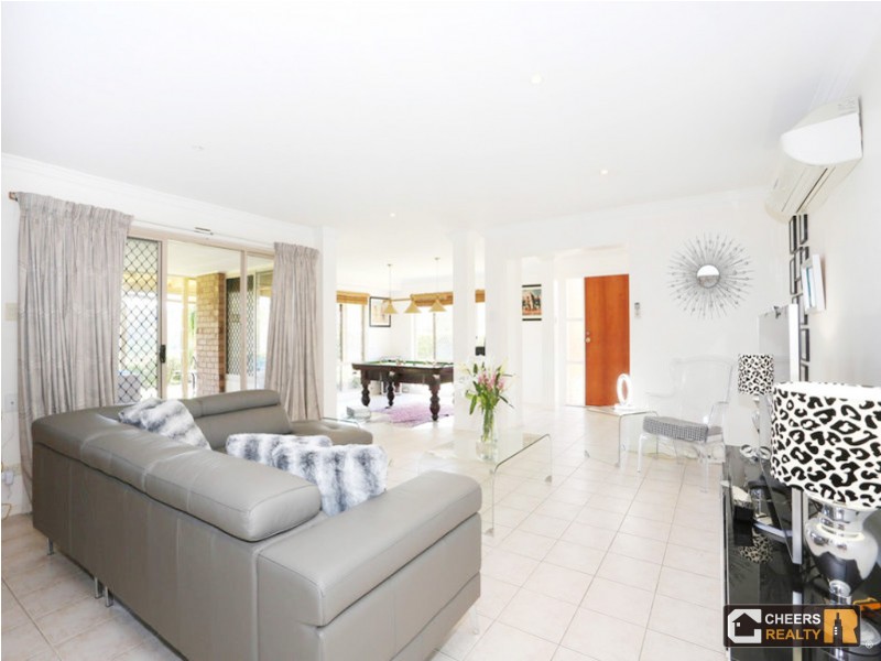 8 Kaputar Close, Riverhills QLD 4074