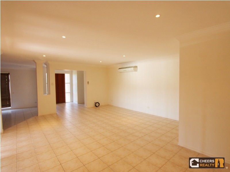 8 Kaputar Close, Riverhills QLD 4074