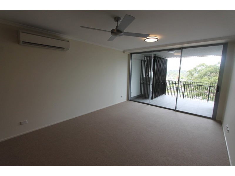 66 Slobodian Avenue, Eight Mile Plains QLD 4113