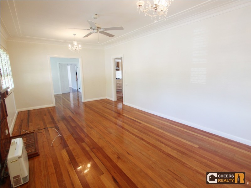 19 Woodstock Road, Toowong QLD 4066