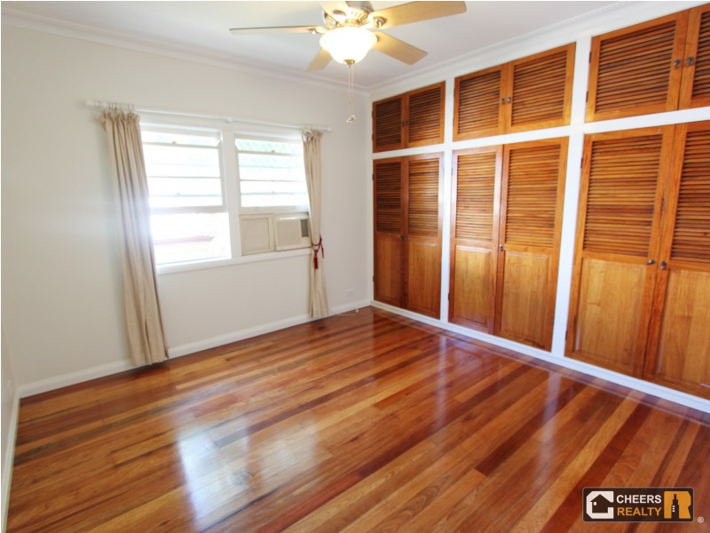 19 Woodstock Road, Toowong QLD 4066