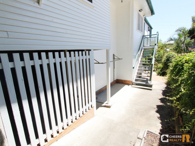 19 Woodstock Road, Toowong QLD 4066