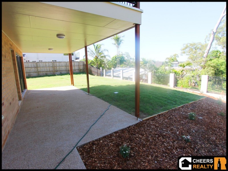 4 Bessie Ct, Boyne Island QLD 4680