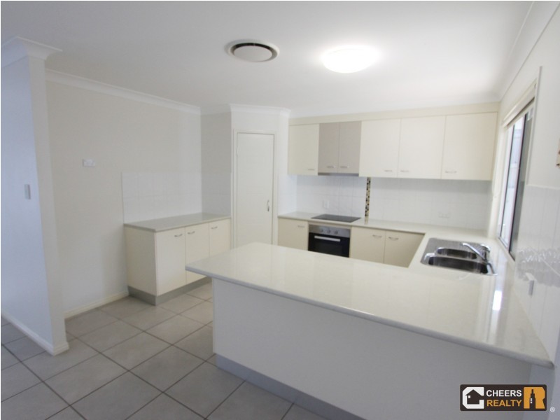 15 Deveney Dr, Kirkwood QLD 4680
