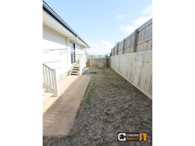 15 Deveney Dr, Kirkwood QLD 4680