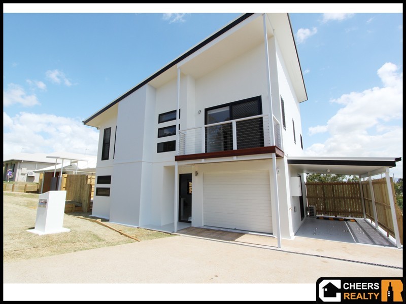 17 Stewart Street, West Gladstone QLD 4680