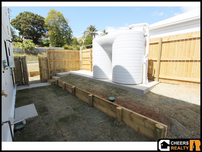 17 Stewart Street, West Gladstone QLD 4680