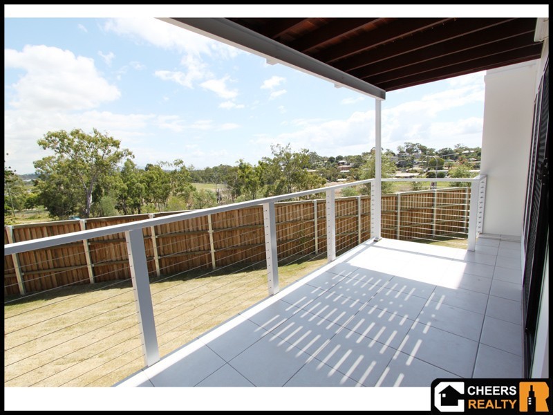 17 Stewart Street, West Gladstone QLD 4680