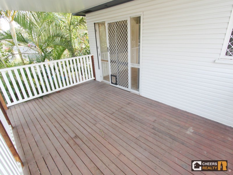 495 Broadwater Road, Mansfield QLD 4122