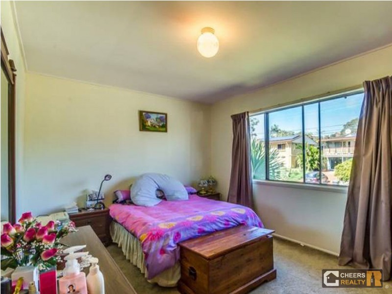 6 Laver Street, Macgregor QLD 4109