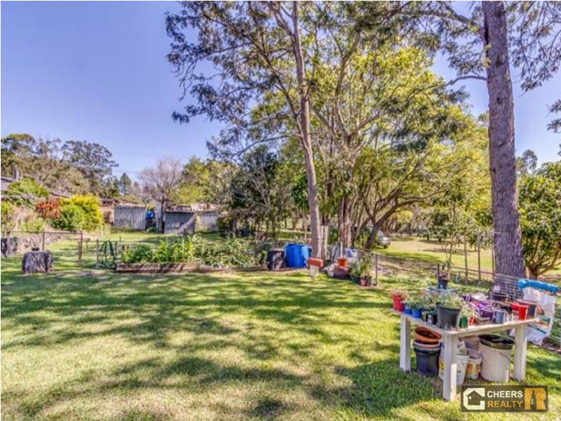 6 Laver Street, Macgregor QLD 4109