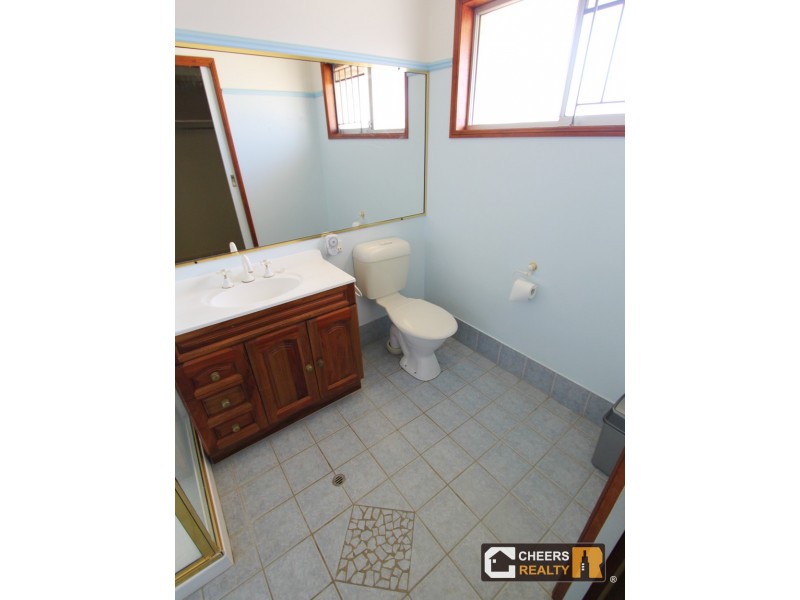 99 Pine Street, Runcorn QLD 4113