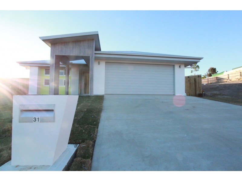 31 Boonderee Place, New Auckland QLD 4680