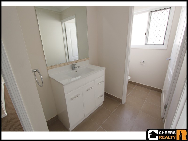 10 Namadgi Terrace, New Auckland QLD 4680