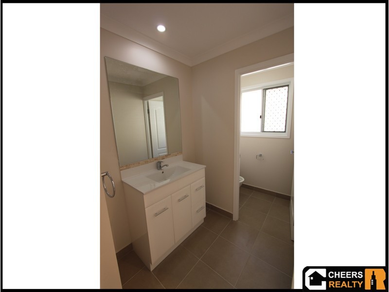 10 Namadgi Terrace, New Auckland QLD 4680