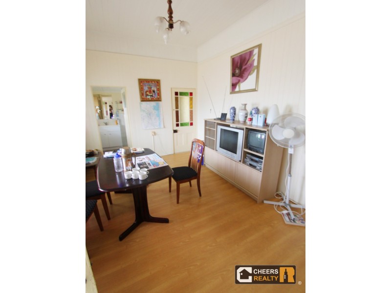 16 Station Road, Riverview QLD 4303