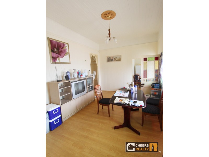 16 Station Road, Riverview QLD 4303