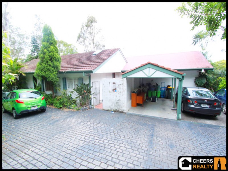 60 Cedarleigh Road, Kenmore QLD 4069