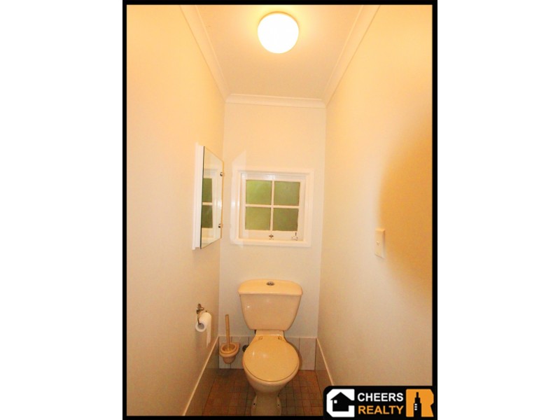 60 Cedarleigh Road, Kenmore QLD 4069