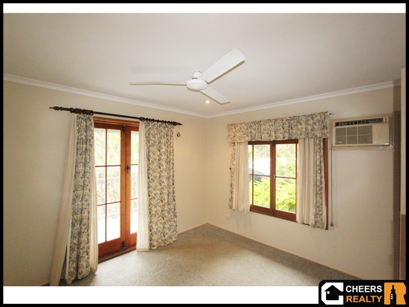 60 Cedarleigh Road, Kenmore QLD 4069