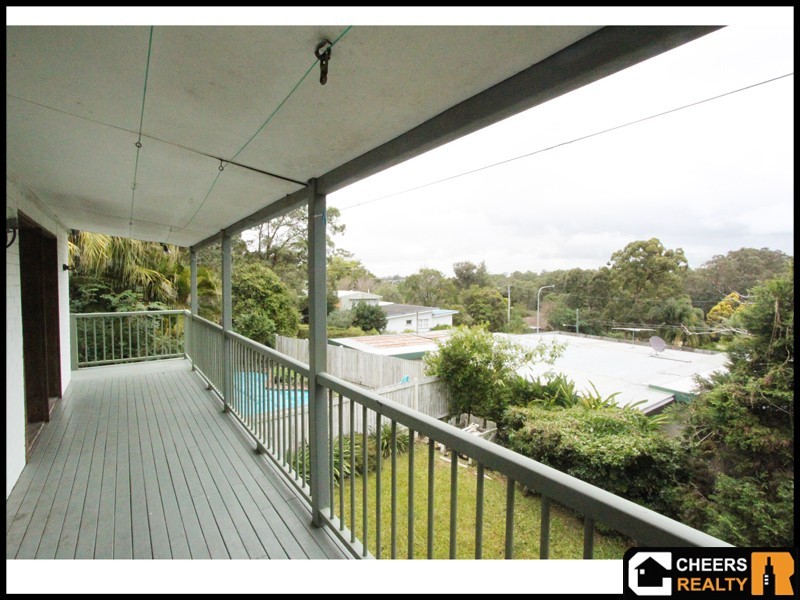 60 Cedarleigh Road, Kenmore QLD 4069