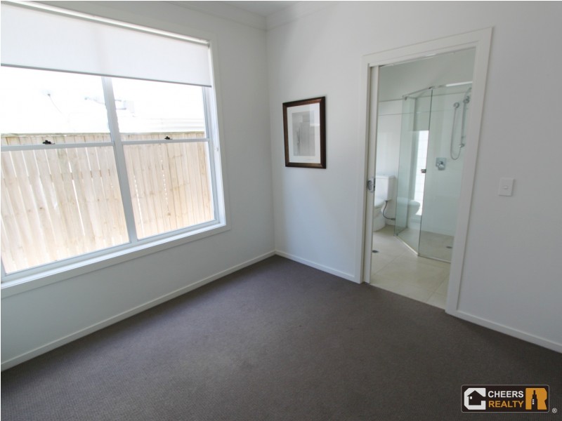 4 School Street, Hendra QLD 4011