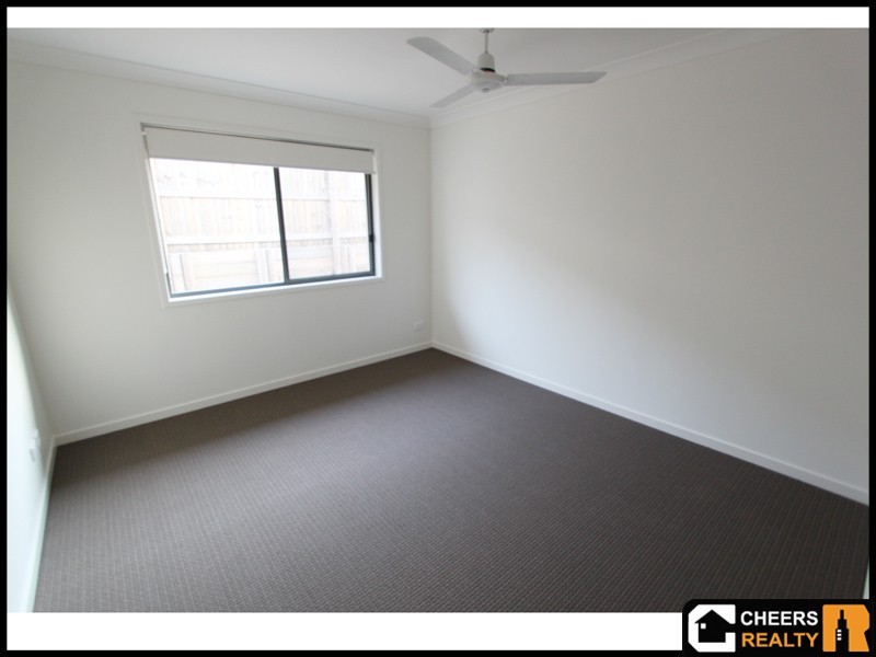 4 Deveney Drive, Kirkwood QLD 4680