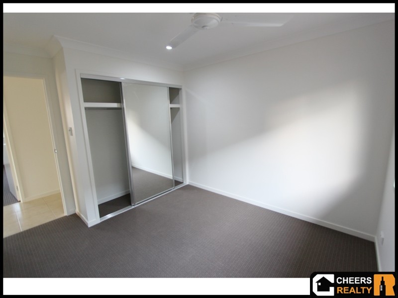 4 Deveney Drive, Kirkwood QLD 4680