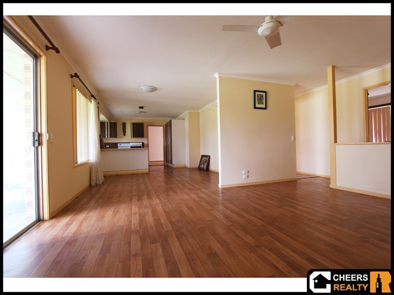 33 Clarke Road, Park Ridge QLD 4125