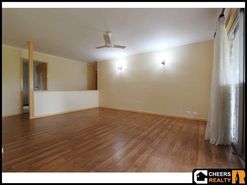 33 Clarke Road, Park Ridge QLD 4125