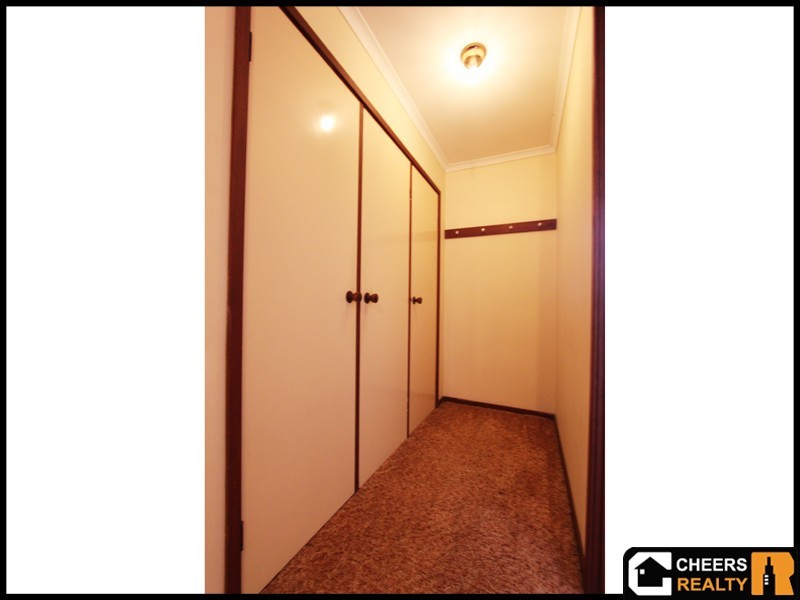 33 Clarke Road, Park Ridge QLD 4125