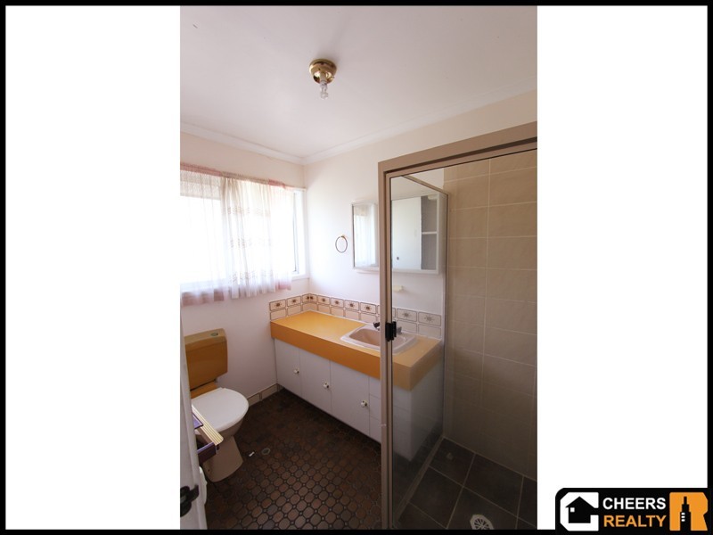 33 Clarke Road, Park Ridge QLD 4125