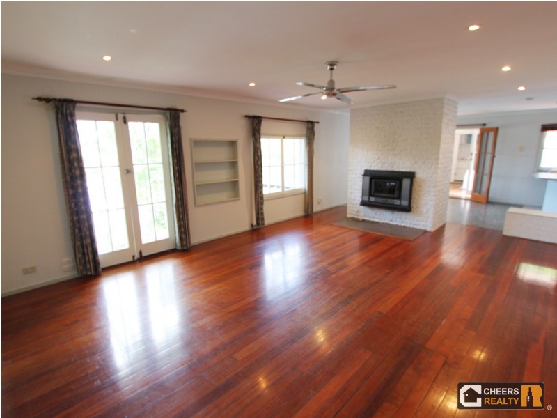 60 Cedarleigh Road, Kenmore QLD 4069