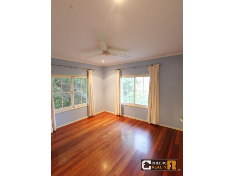 60 Cedarleigh Road, Kenmore QLD 4069